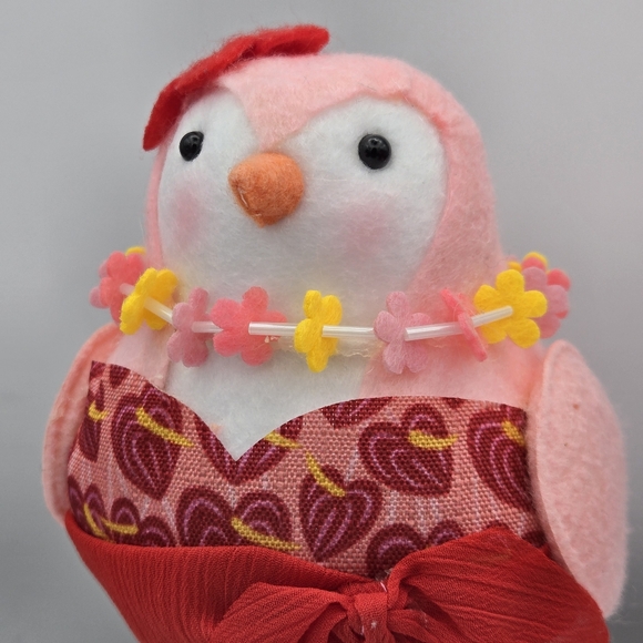 Target Spritz Birds Valentines Day 2020 Yucca & Fuchsia Feathery Friends - Picture 6 of 9